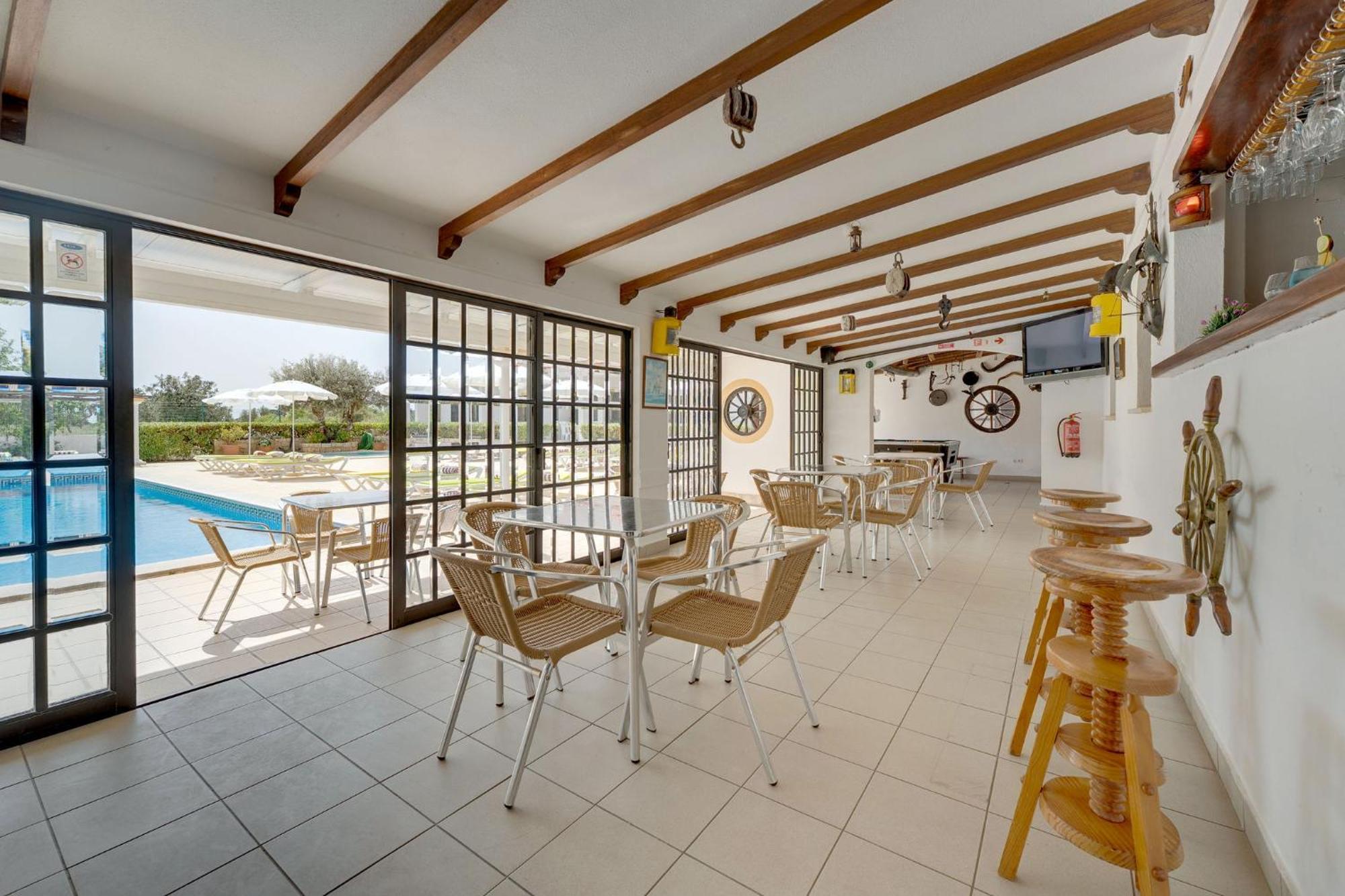 Apartahotel Muthu Balaia Sol