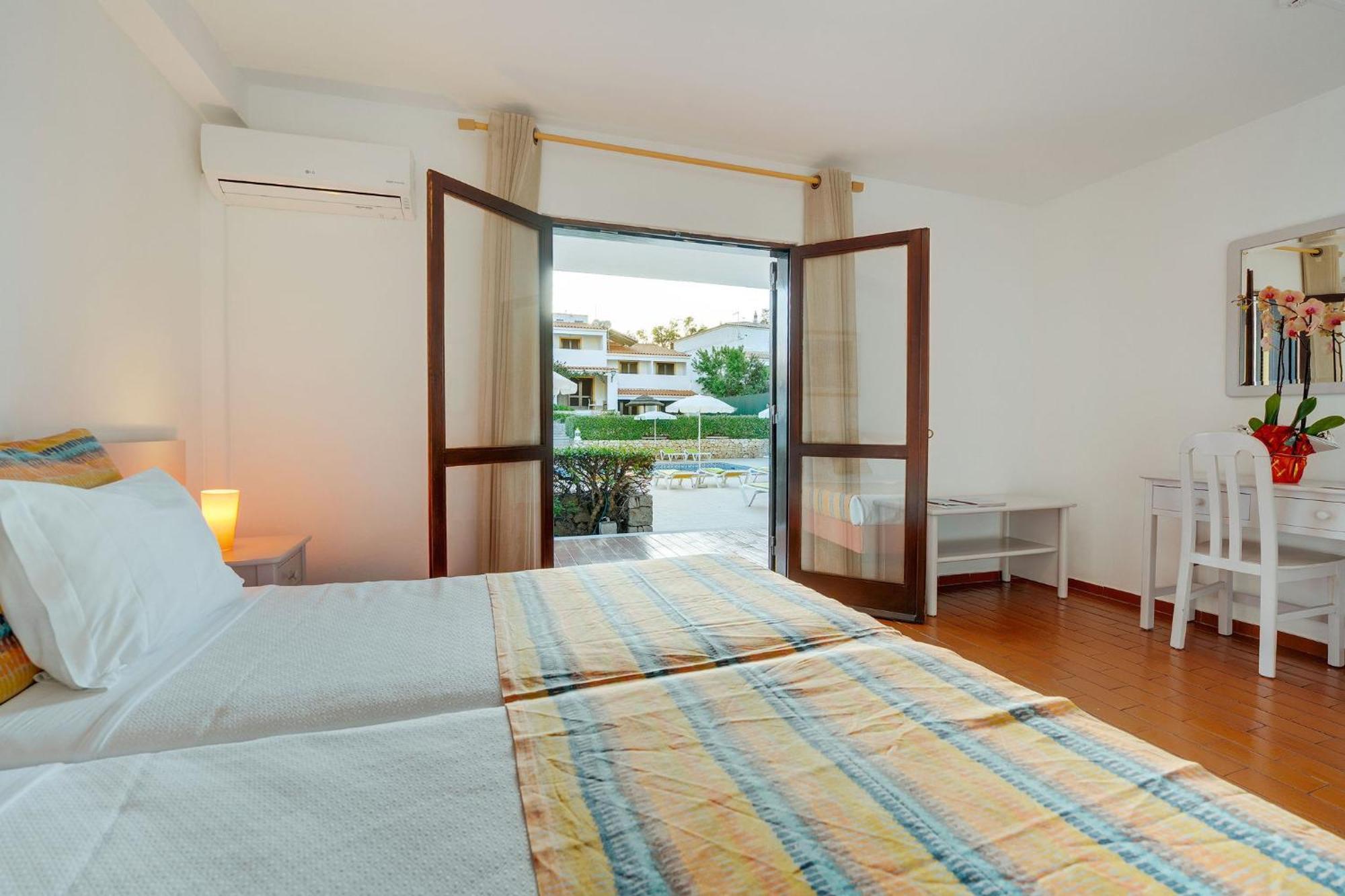 Apartahotel Muthu Balaia Sol